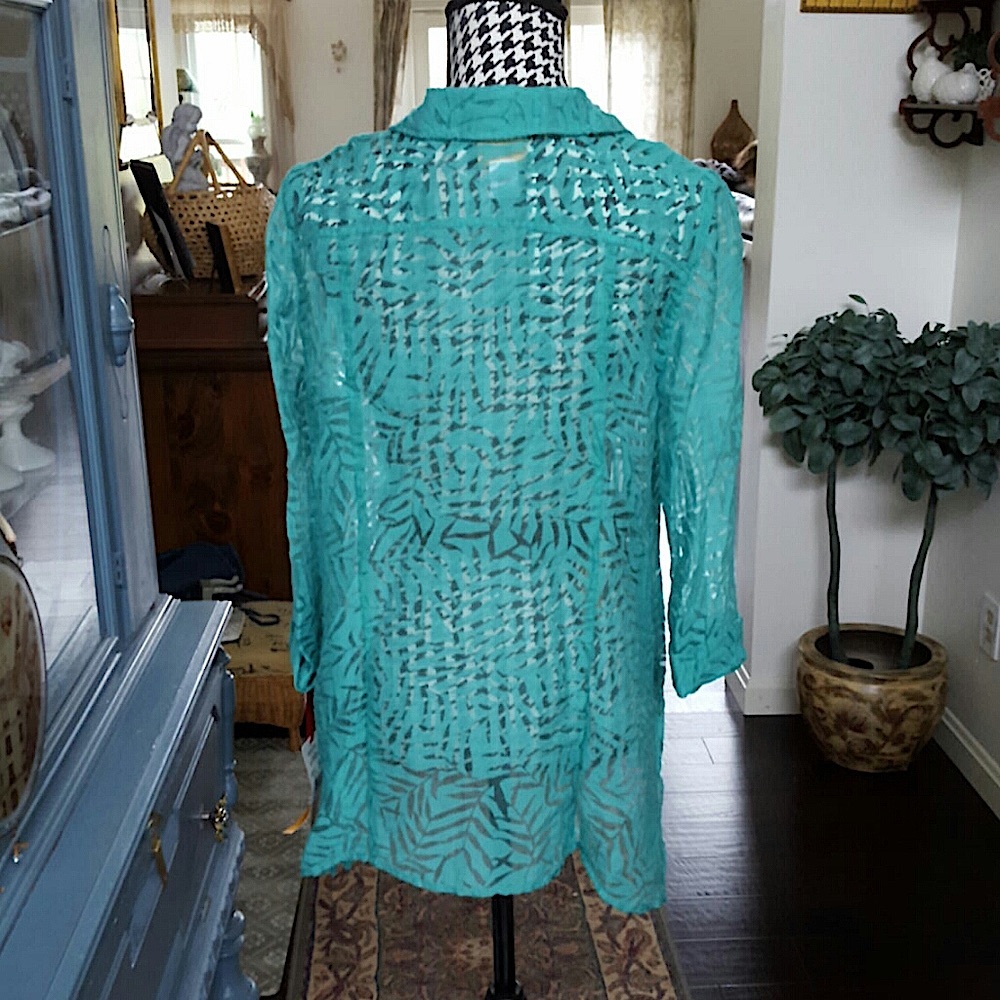 Ruby Rd. Shirt Size M - Picture 4 of 5